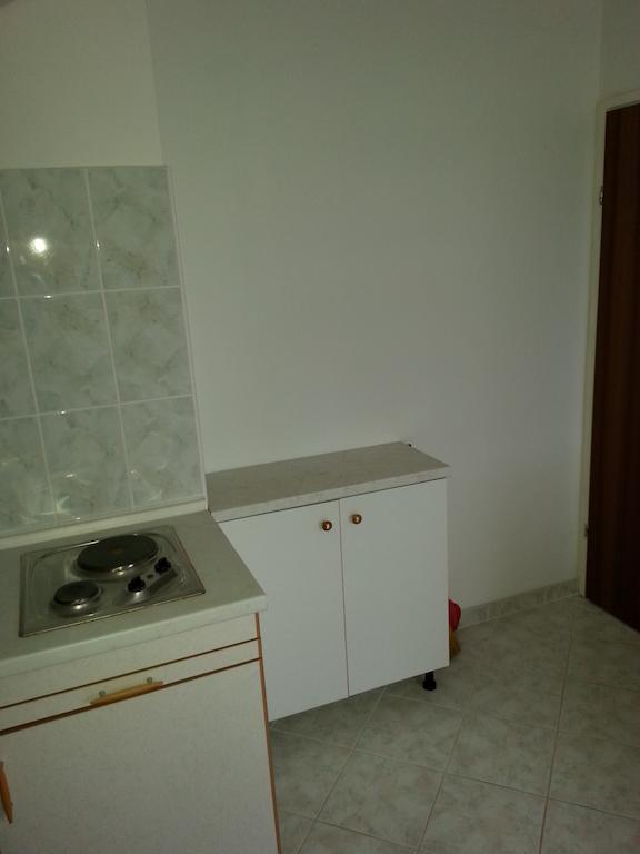 Guesthouse Lidija Kukljica Oda fotoğraf